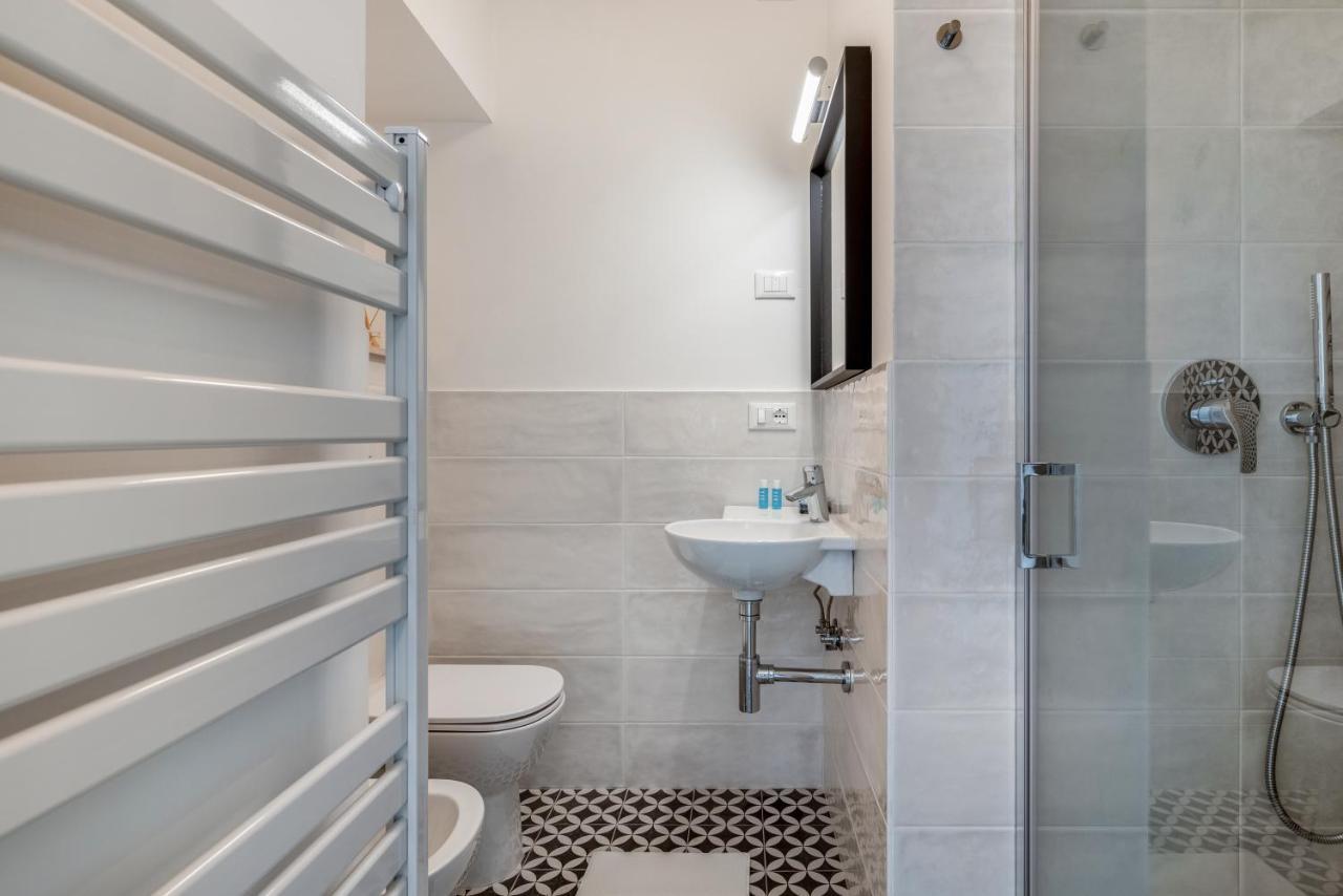 Family & Friends Rooms With Shared Bathroom بادوفا المظهر الخارجي الصورة