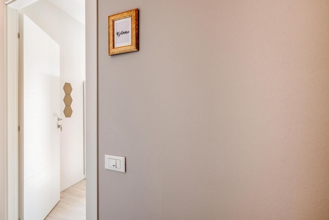 Family & Friends Rooms With Shared Bathroom بادوفا المظهر الخارجي الصورة